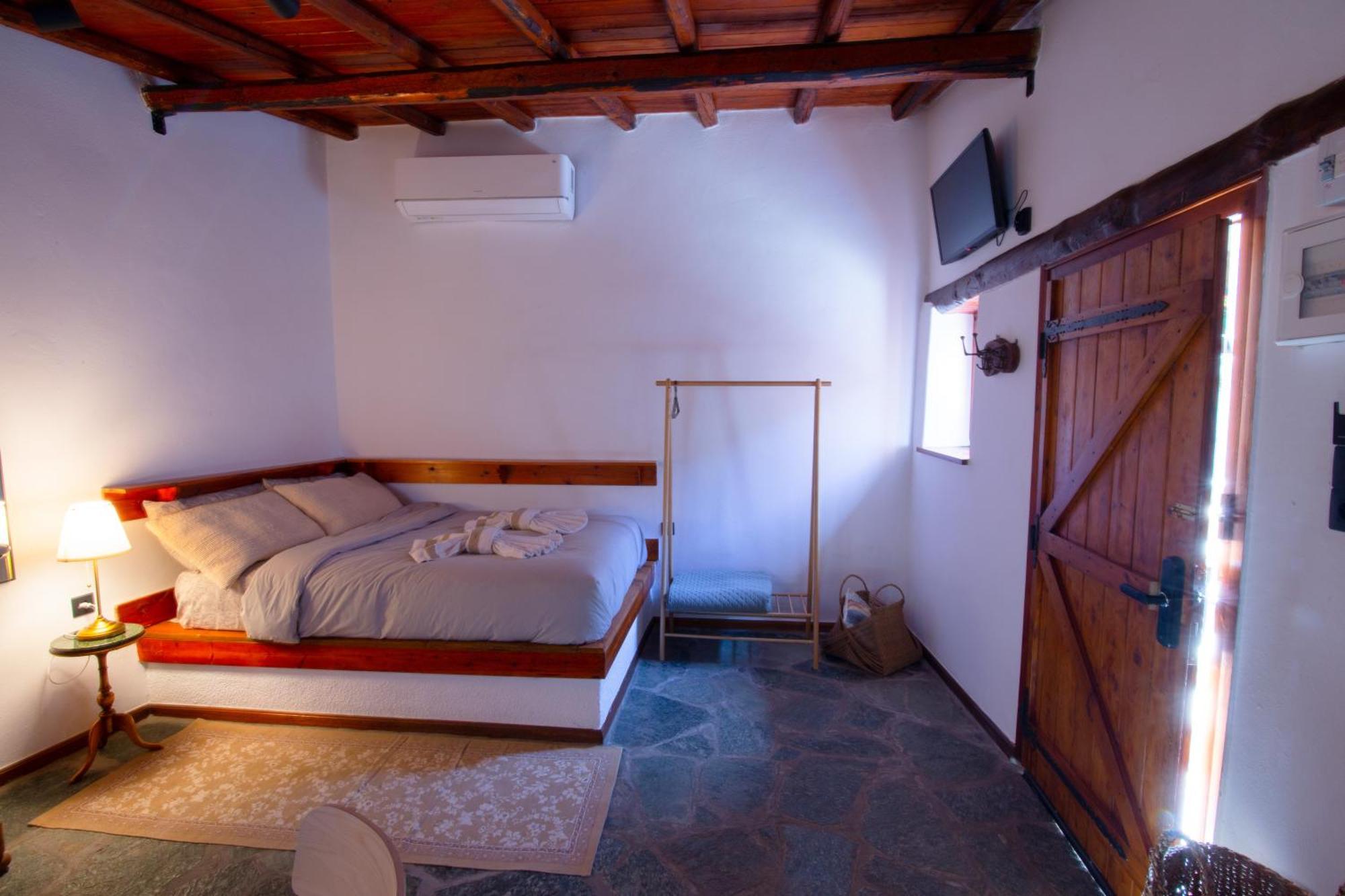 Fteri Stone House In Platanos, Akrata Apartman Kültér fotó
