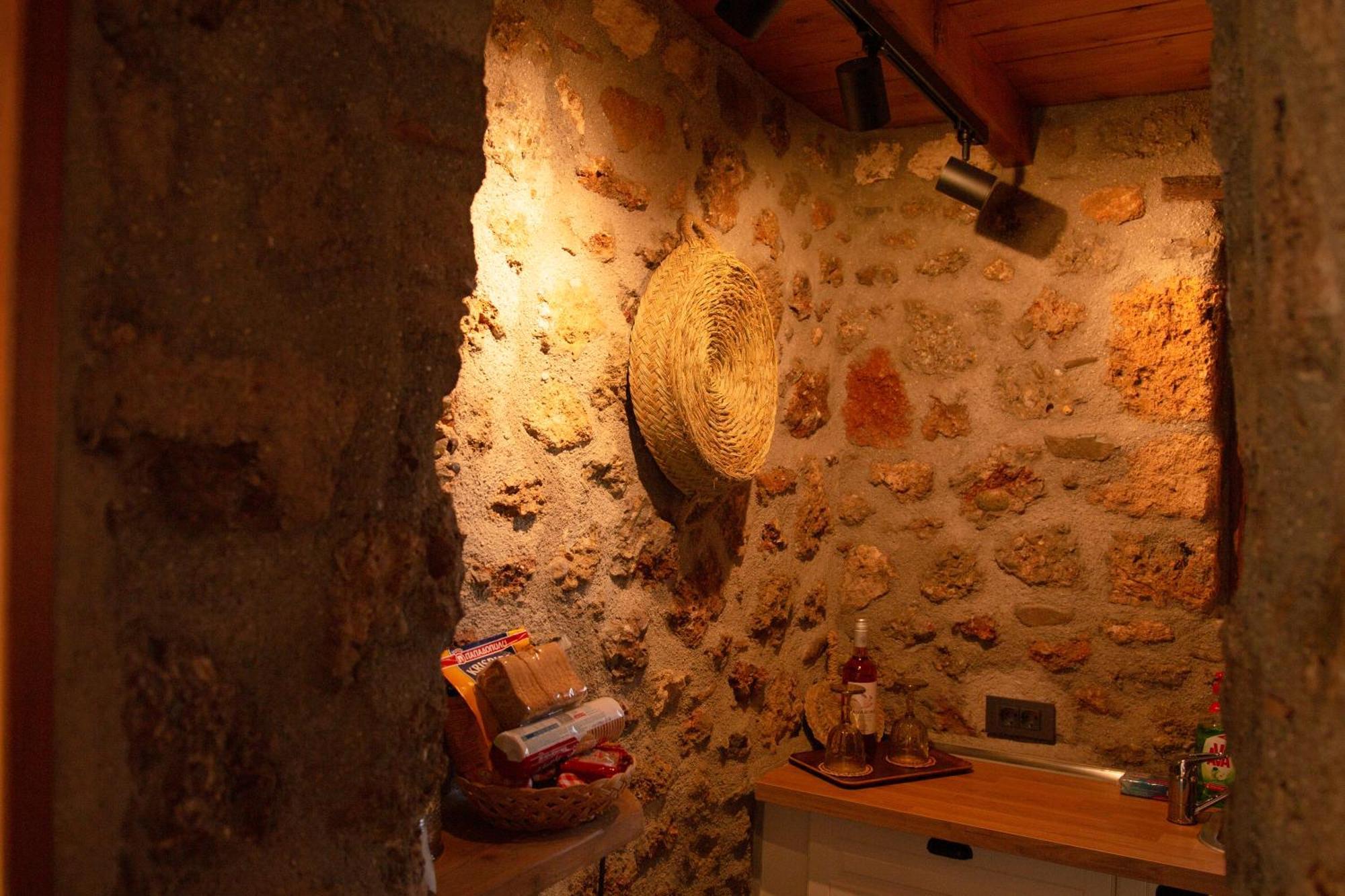 Fteri Stone House In Platanos, Akrata Apartman Kültér fotó